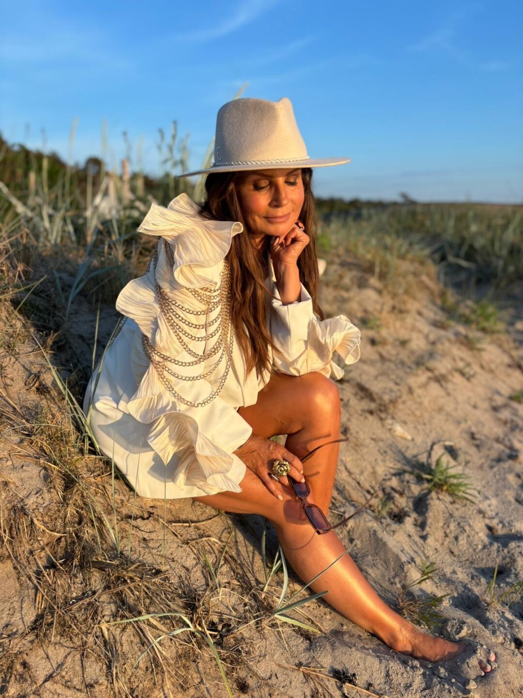 Carola Häggkvist i Emelie Norbergs kläder